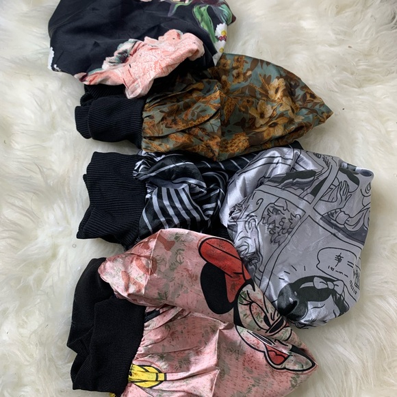 Bonnets bundle - Picture 3 of 3